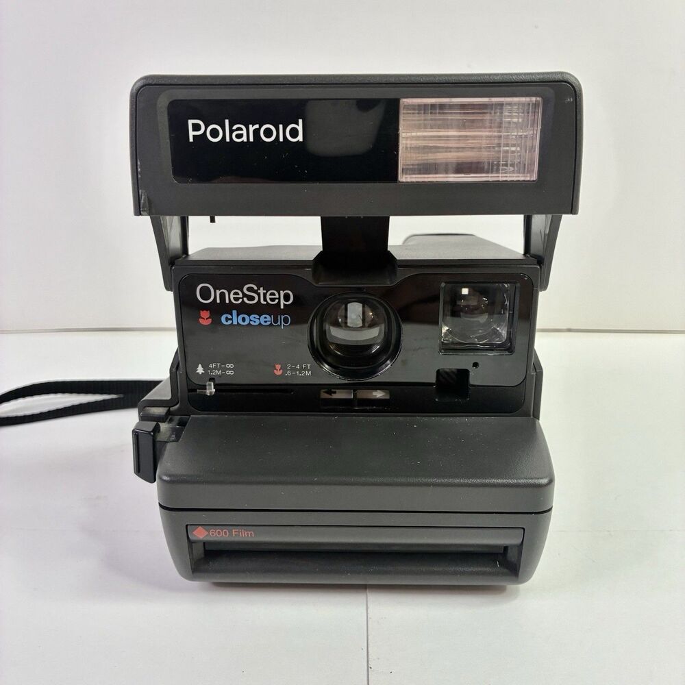 Polaroid One Step Close Up 600 Film Instant Camera Vintage, Black Untested Strap